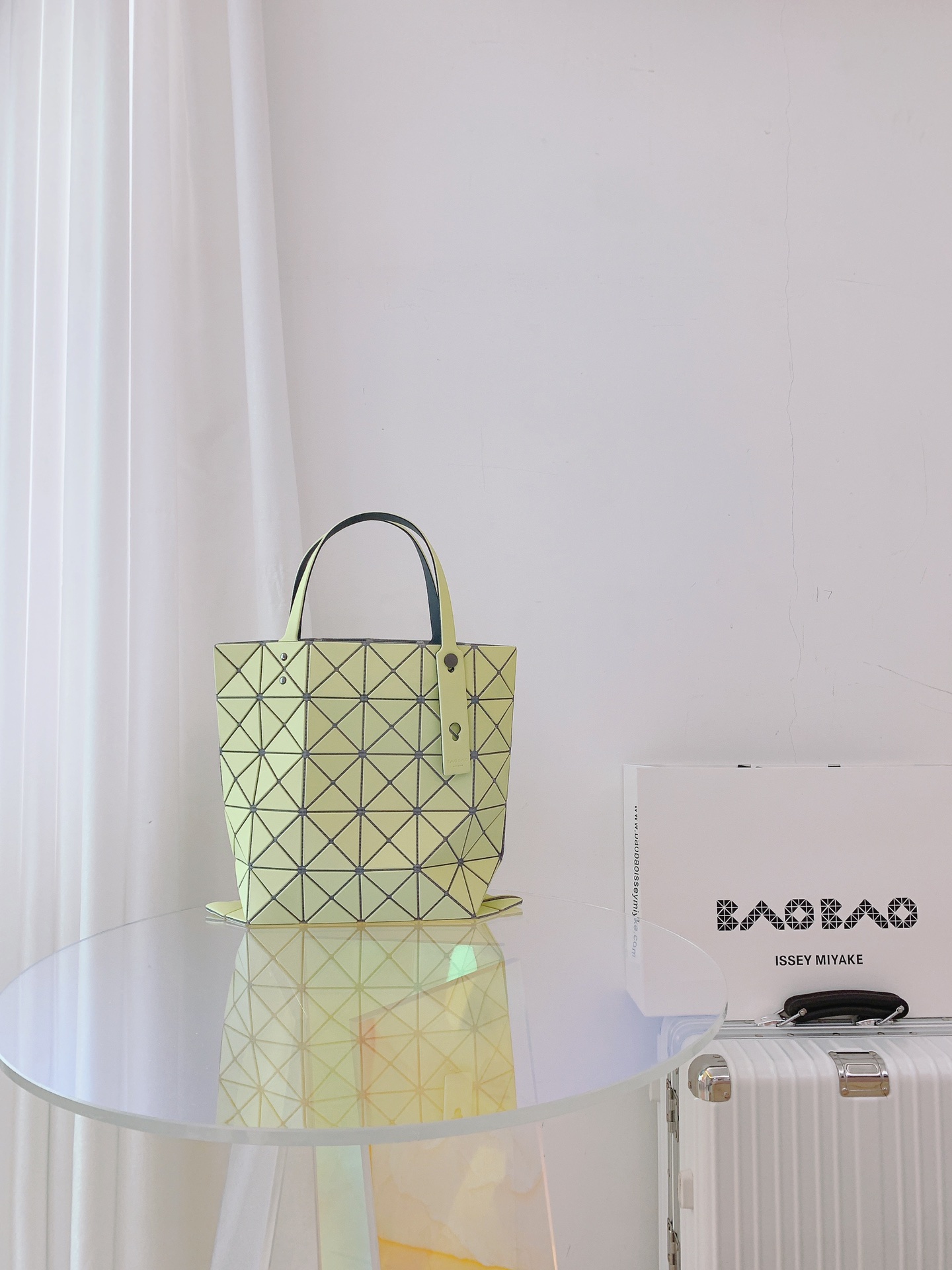 ISSEY MIYAKE 新品三月樱花季限定色手提袋0087