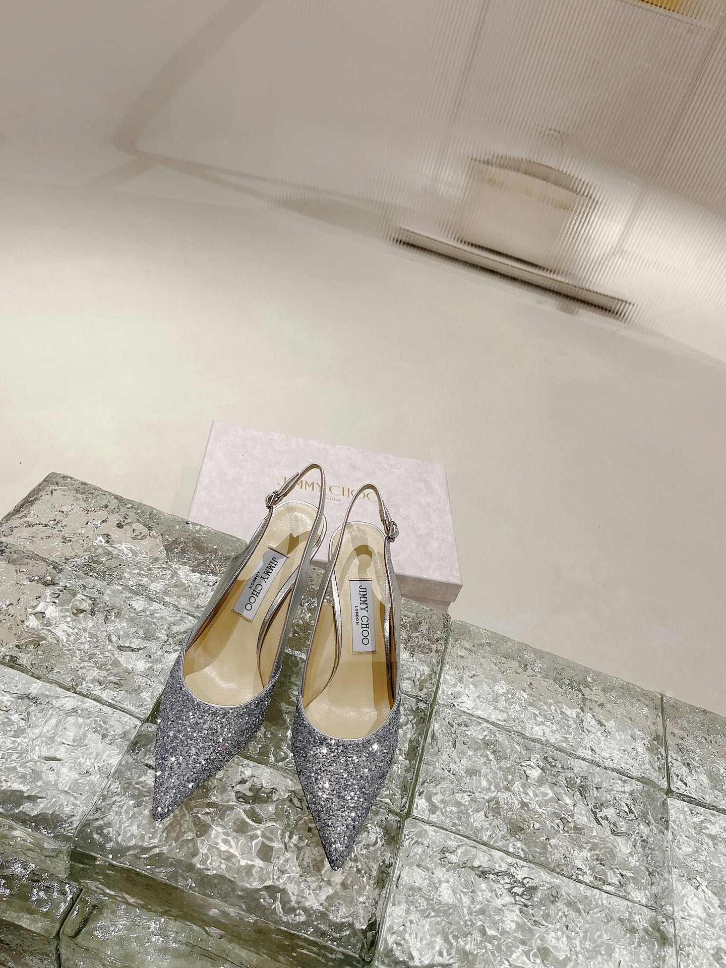 JIMMY CHOO ハイヒール サンダル バックストラップサンダル ポインテッドトゥパンプス クリスタルストラップ+輸入シープスキン フルグレインクリスタルシープスキン