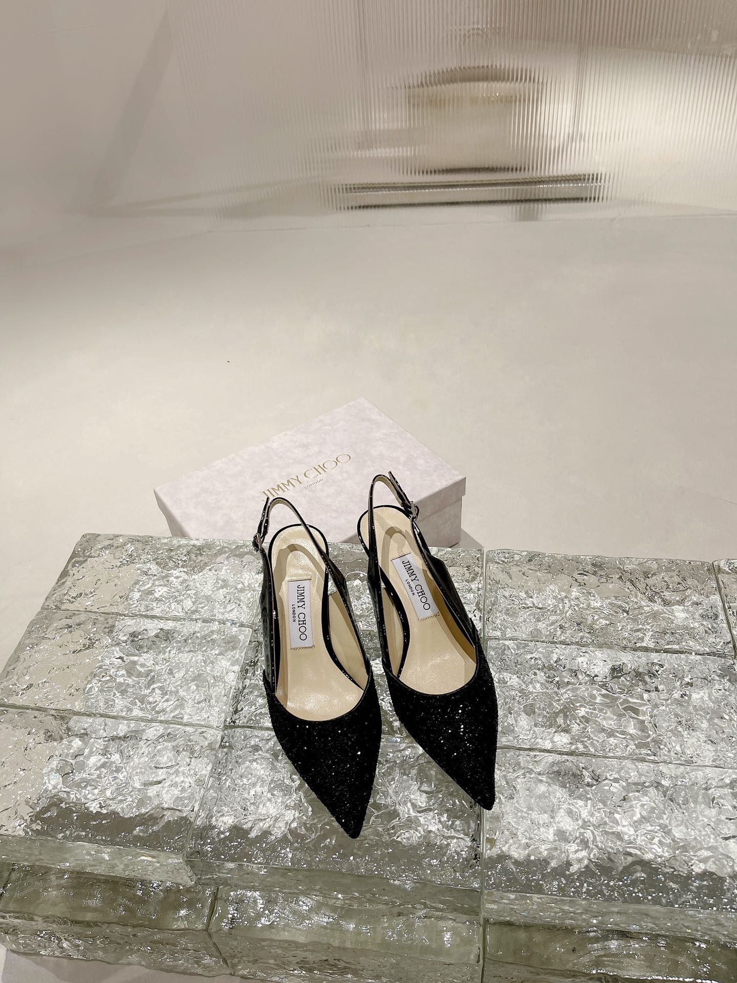 JIMMY CHOO ハイヒール サンダル バックストラップサンダル ポインテッドトゥパンプス クリスタルストラップ+輸入シープスキン フルグレインクリスタルシープスキン