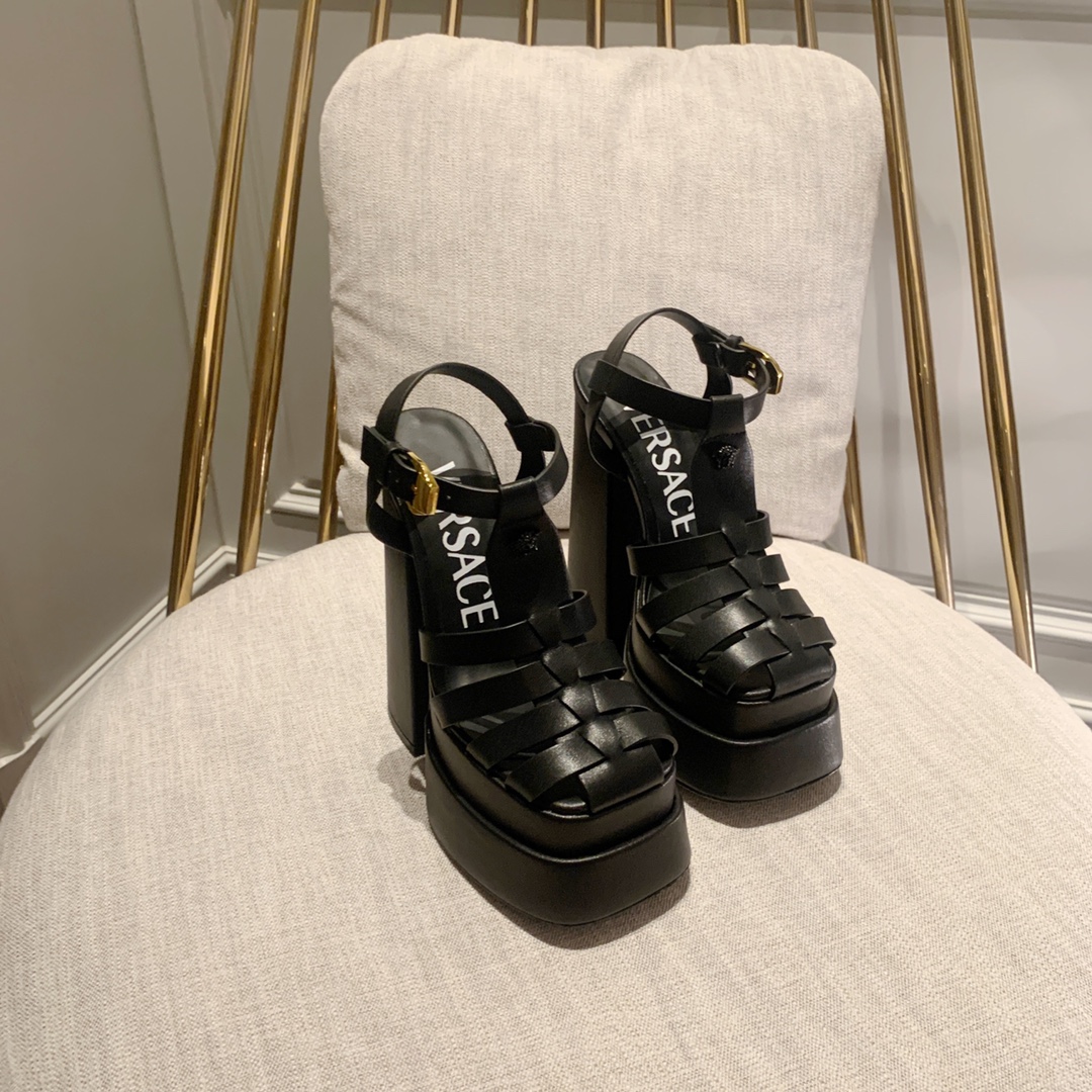 Suela de cuero 35.¡Versace odio alta colección! ¡En el extranjero comprado el original desmontado, 1