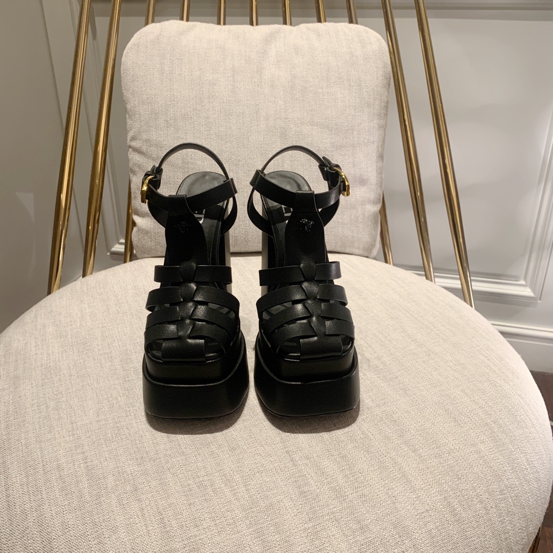 Suela de cuero 35.¡Versace odio alta colección! ¡En el extranjero comprado el original desmontado, 1