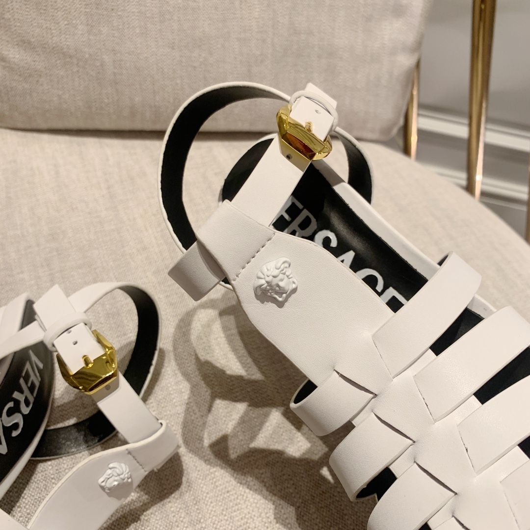 Suela de cuero 35.¡Versace odio alta colección! ¡En el extranjero comprado el original desmontado, 1
