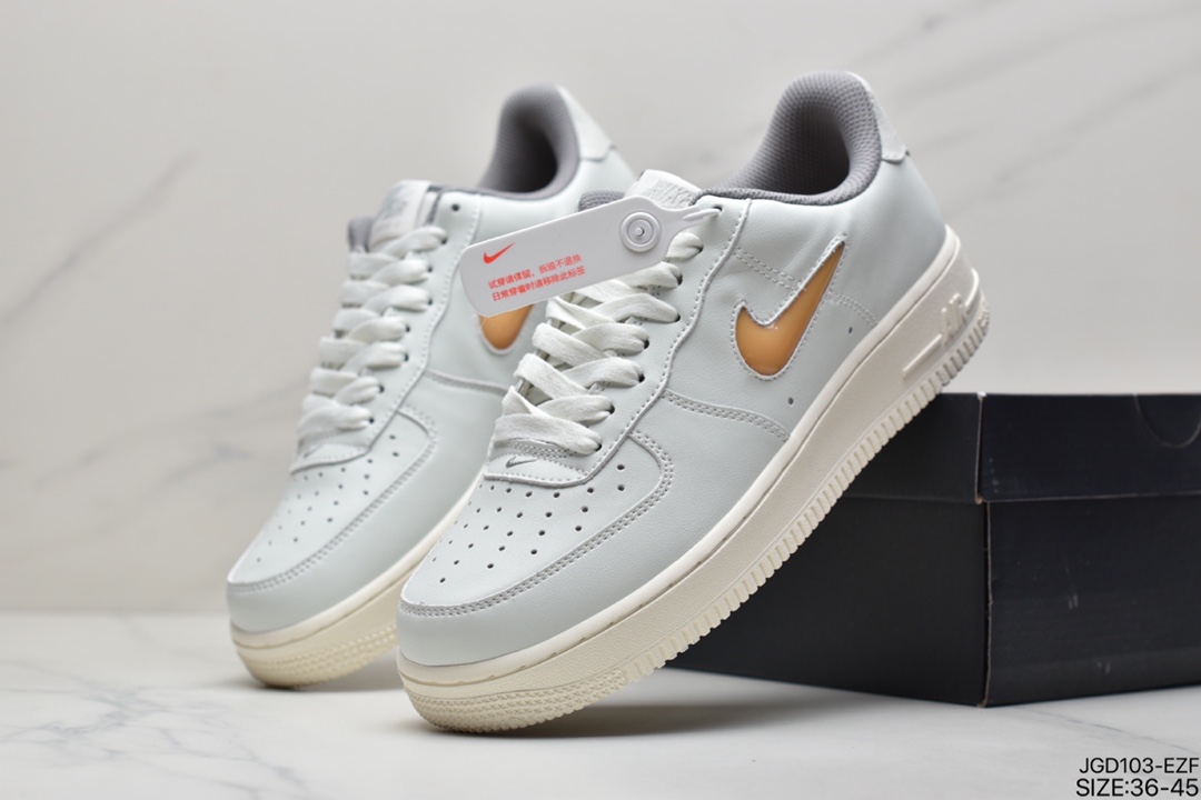 180 耐克Nike Air Force 1 07 LX 空军一号低帮百搭休闲运动板鞋DC8894