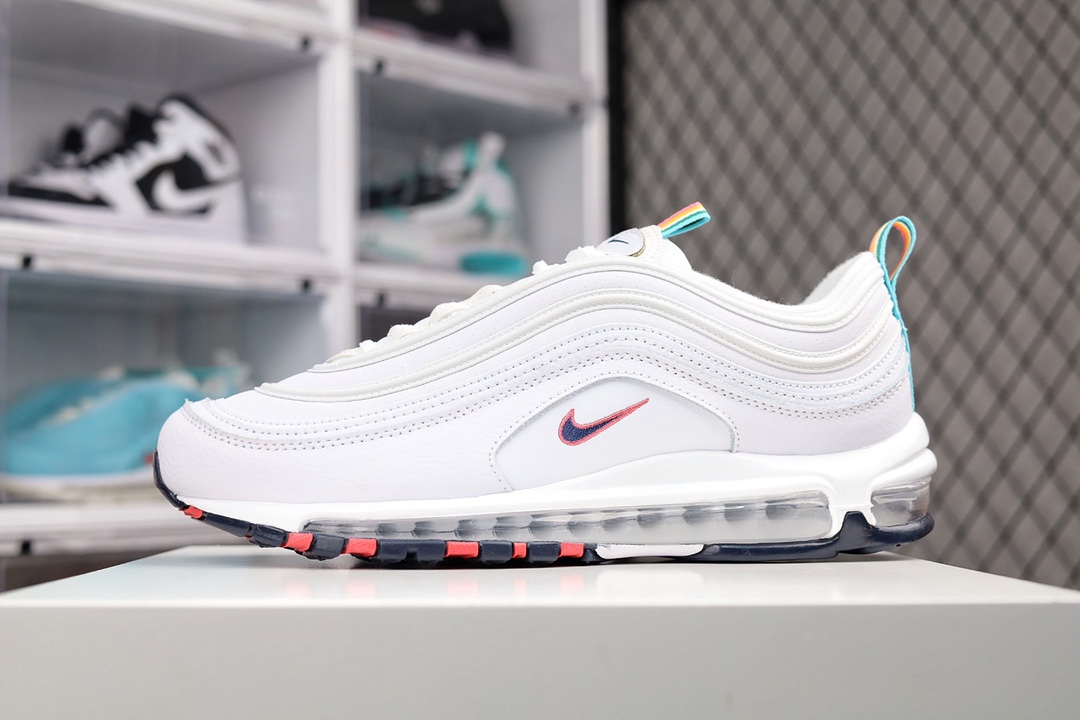 H0 Max 97 NIKE Air Max 97 全新配色拆解原鞋开发 耗时半年之久，打造全市场最强版本MAX 97 这里只对比原鞋原厂对比材料 市场首家原模原气垫 拒绝套用公底原档案 卡色匹配原版鞋型不断校对×773WX