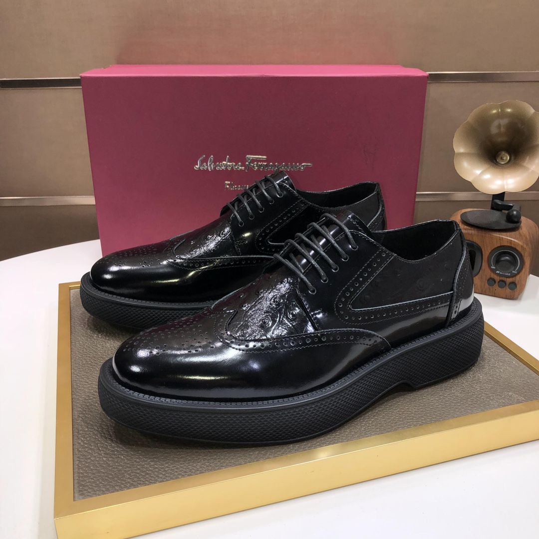 L0 Ferragamo原单版本菲拉格慕男士商务休闲皮鞋，顶级牛货.1:1出货⬆️奢华尊贵👞全部采用进口原版品牌皮料，只为打造更为舒适的穿着体验，鞋面：原版进口开边珠牛皮制作➕顶级进口水染全牛里，全真皮沿条，原版半真皮大底✔️ 3️⃣色可选