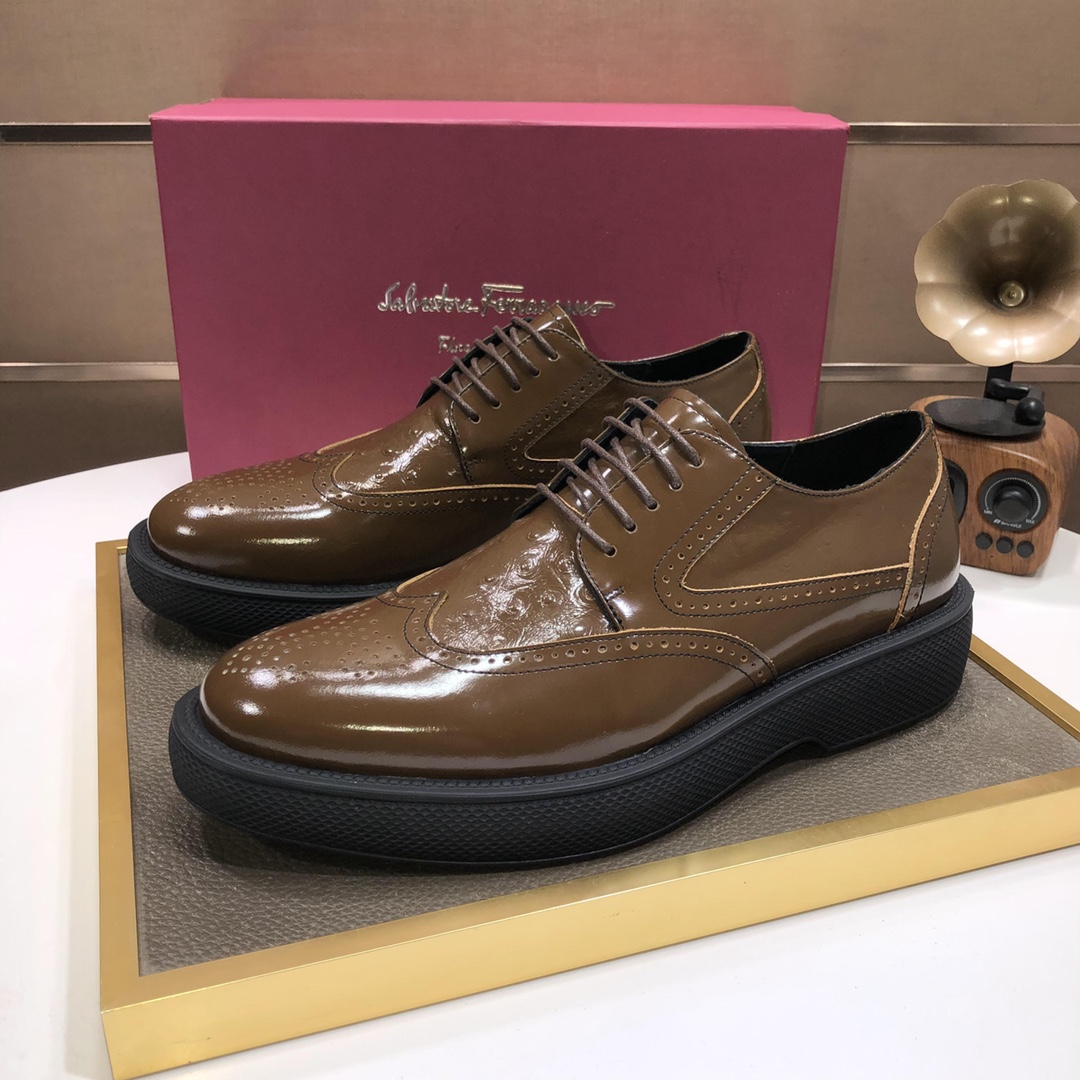 L0 Ferragamo原单版本菲拉格慕男士商务休闲皮鞋，顶级牛货.1:1出货⬆️奢华尊贵👞全部采用进口原版品牌皮料，只为打造更为舒适的穿着体验，鞋面：原版进口开边珠牛皮制作➕顶级进口水染全牛里，全真皮沿条，原版半真皮大底✔️ 3️⃣色可选