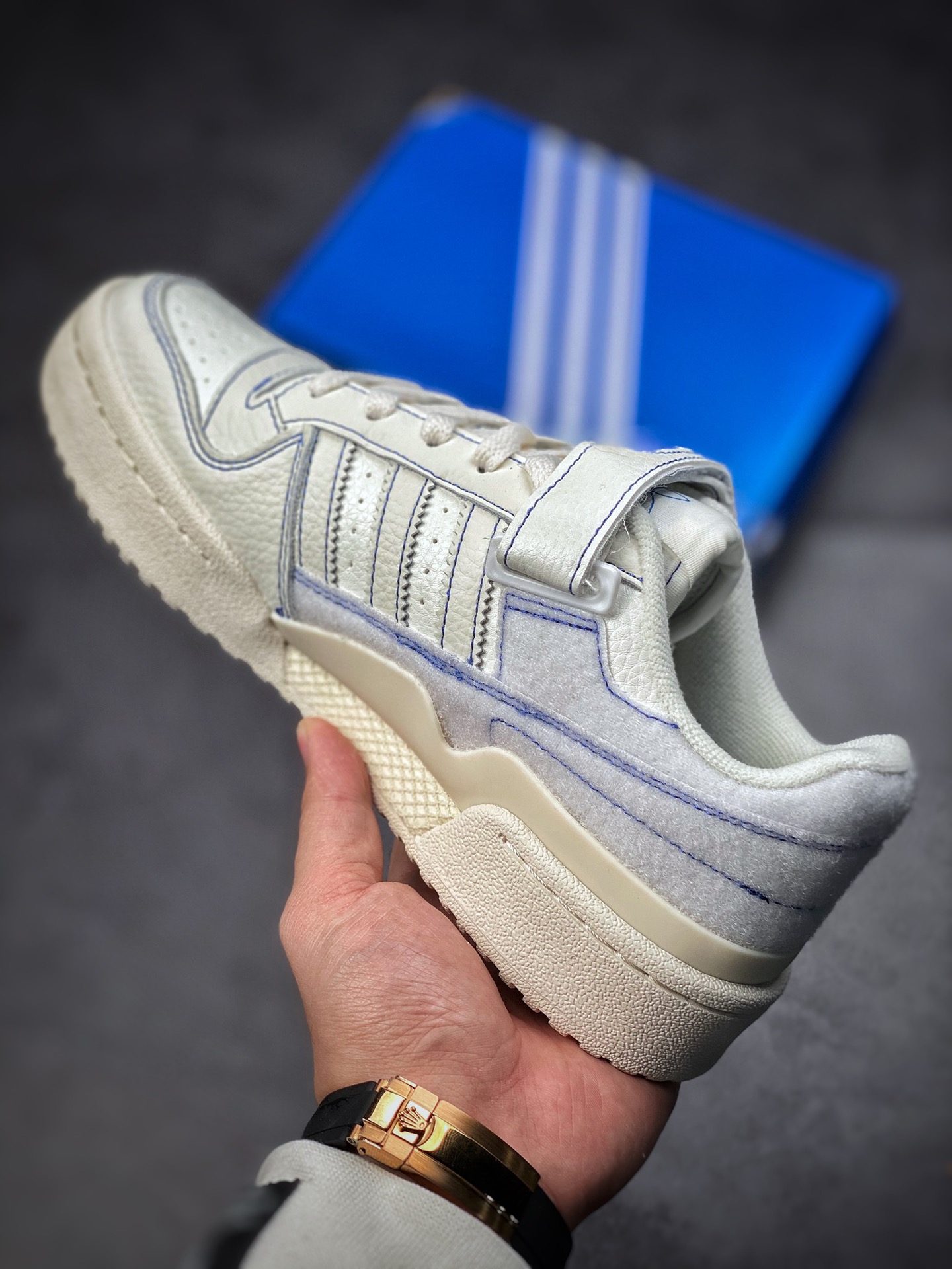 180 阿迪达斯 Adidas Forum 84 Low 低帮百搭潮流休闲运动板鞋GX1018-莆田鞋,莆田鞋货源,高仿鞋,高仿鞋货源,安福档口,莆田高仿鞋,莆田鞋批发,高仿鞋批发,莆田高仿运动鞋,高仿运动鞋,莆田运动鞋 180 阿迪达斯 Adidas Forum 84 Low 低帮百搭潮流休闲运动板鞋GX1018