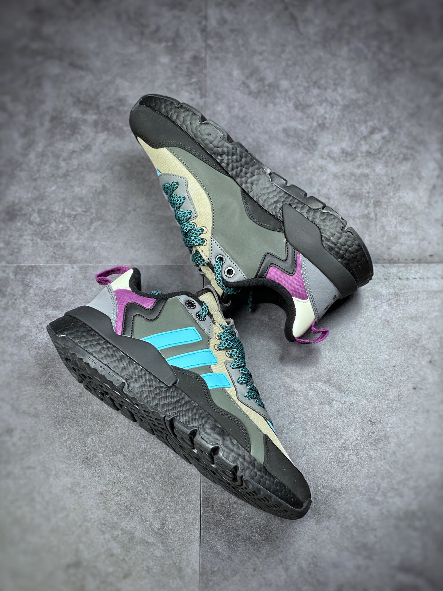 180 Adidas Nite Jogger Boost 3.0 三叶草 联名夜行者黑灰蓝FZ3665-莆田鞋,莆田鞋货源,高仿鞋,高仿鞋货源,安福档口,莆田高仿鞋,莆田鞋批发,高仿鞋批发,莆田高仿运动鞋,高仿运动鞋,莆田运动鞋 180 Adidas Nite Jogger Boost 3.0 三叶草 联名夜行者黑灰蓝FZ3665