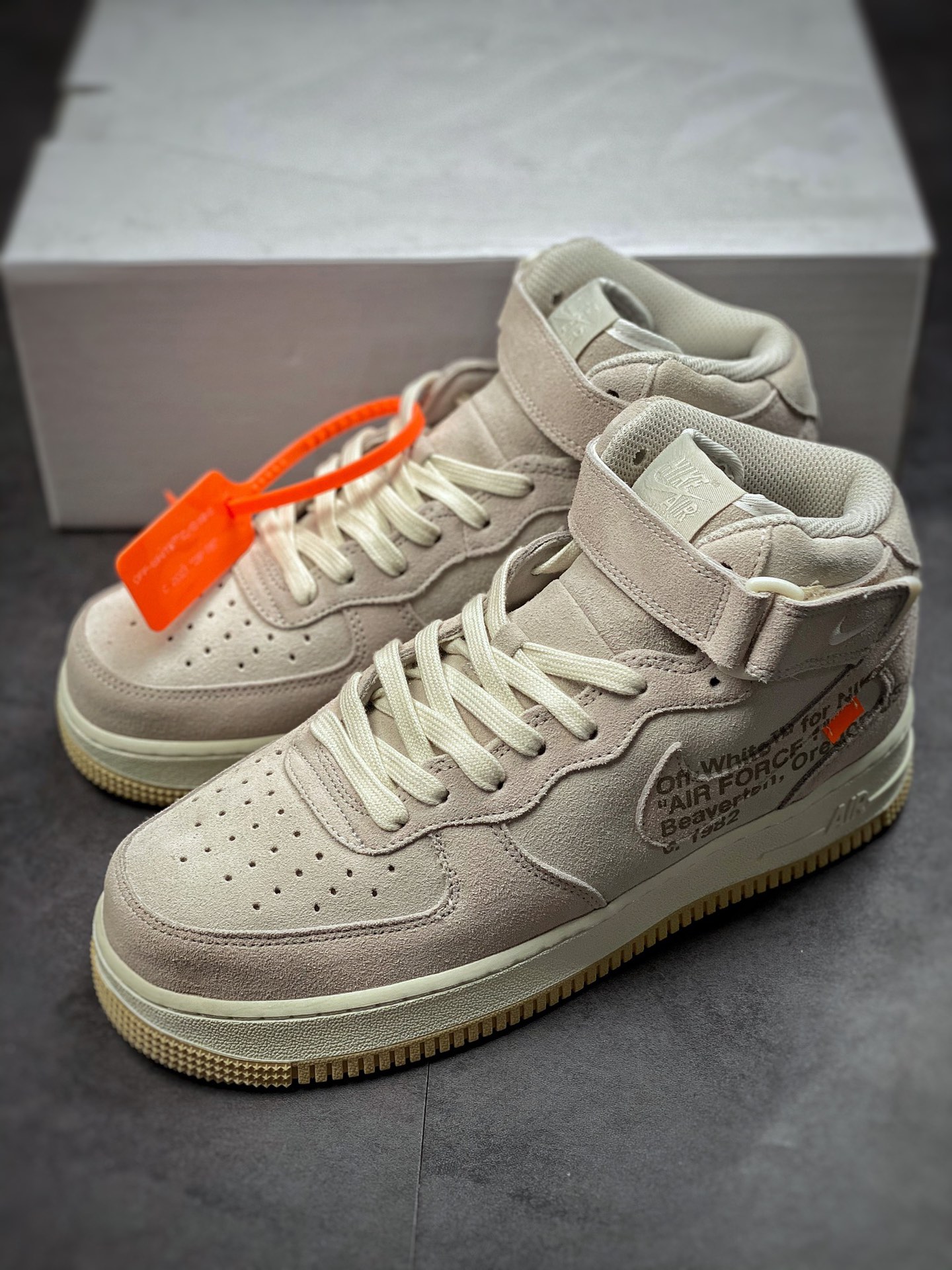 240  Off White x Nike Air Force 1 Mid 联名 CW2255-100