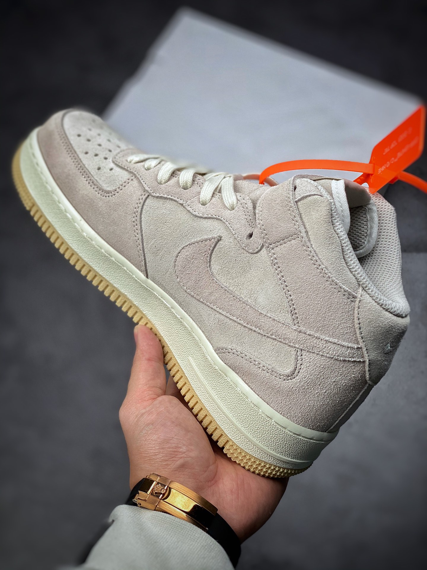 240  Off White x Nike Air Force 1 Mid 联名 CW2255-100