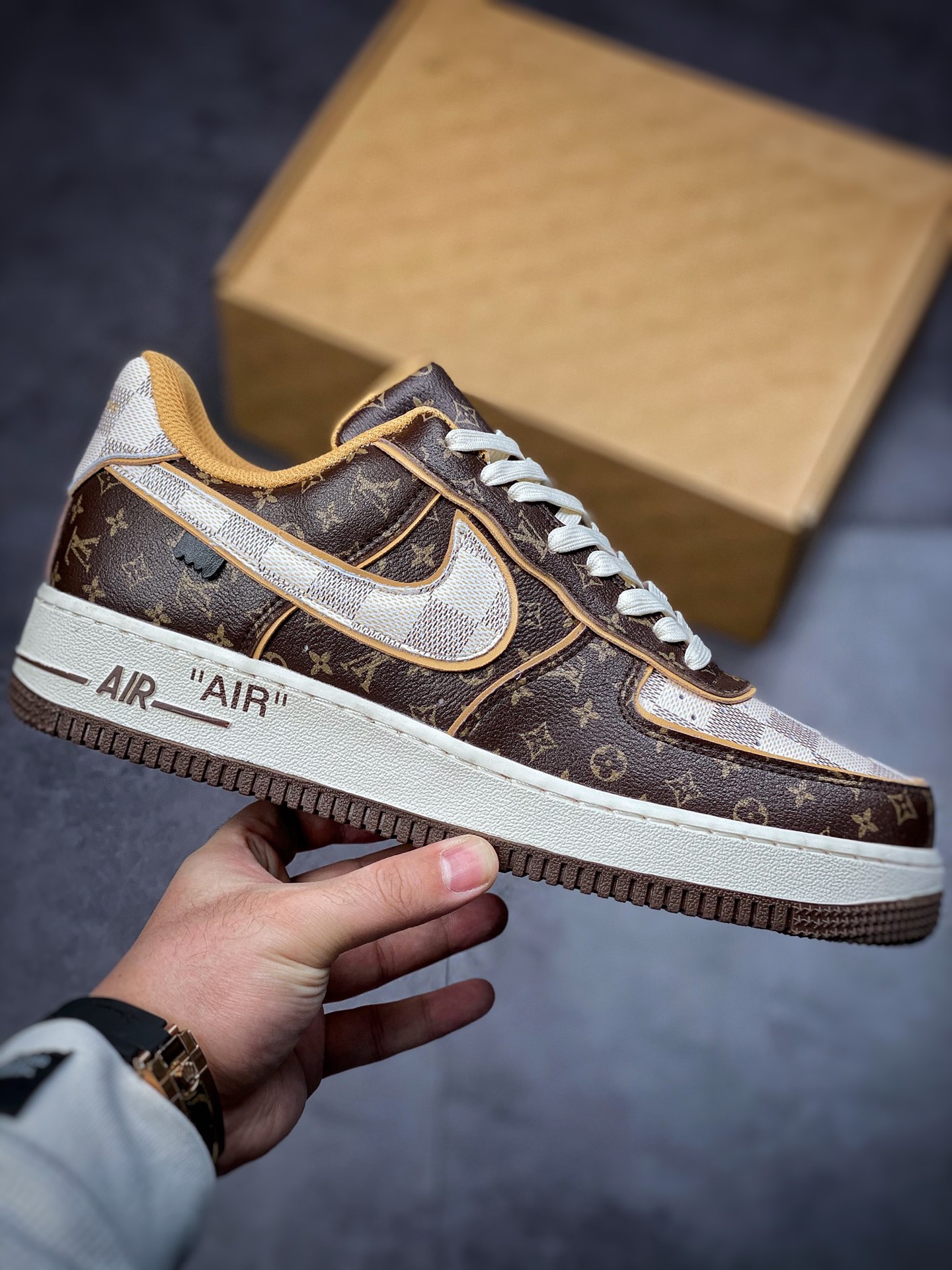 260  Louis Vuitton x Air Force 1 Low 联名老花拼接