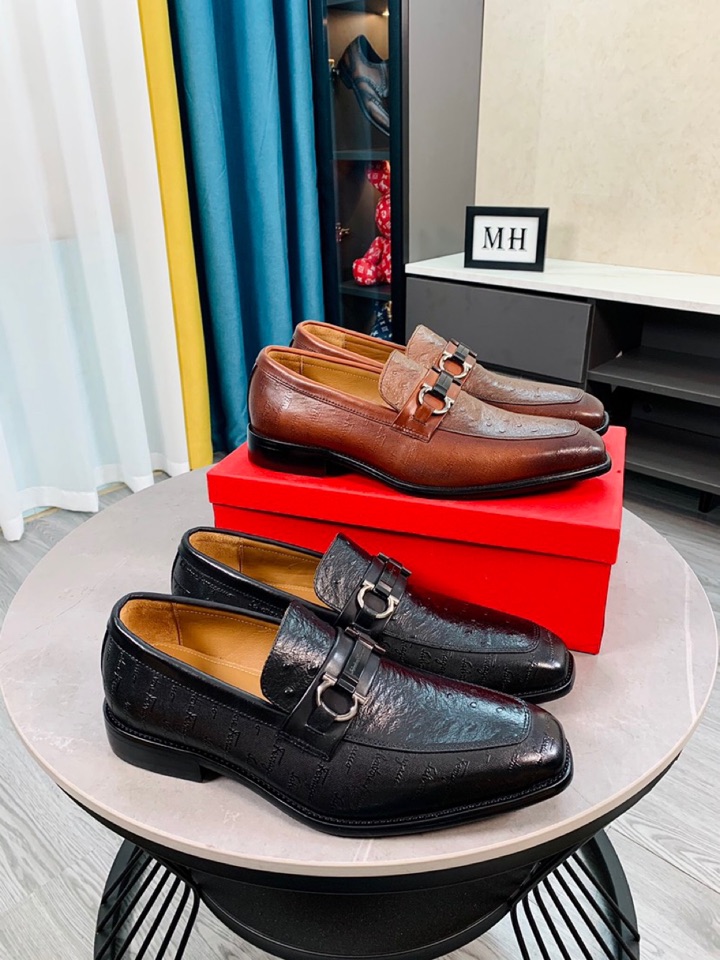 J0   全牛里Ferragamo菲拉格慕最新男士套脚商务皮鞋，头层采用意大利进口荔枝纹软牛皮➕奢华牛皮内里，带有LOGO的激光大底，柔软舒适🌴高端大气，高品味男士首选🍍38-44