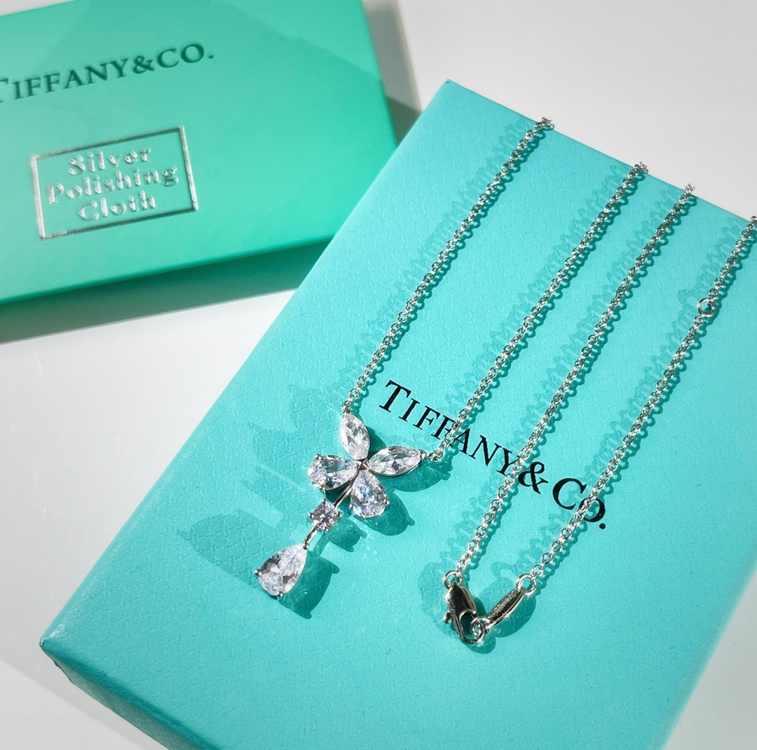 新款☑️TIFFANY&Co.蒂芙尼四叶草水滴钻项链