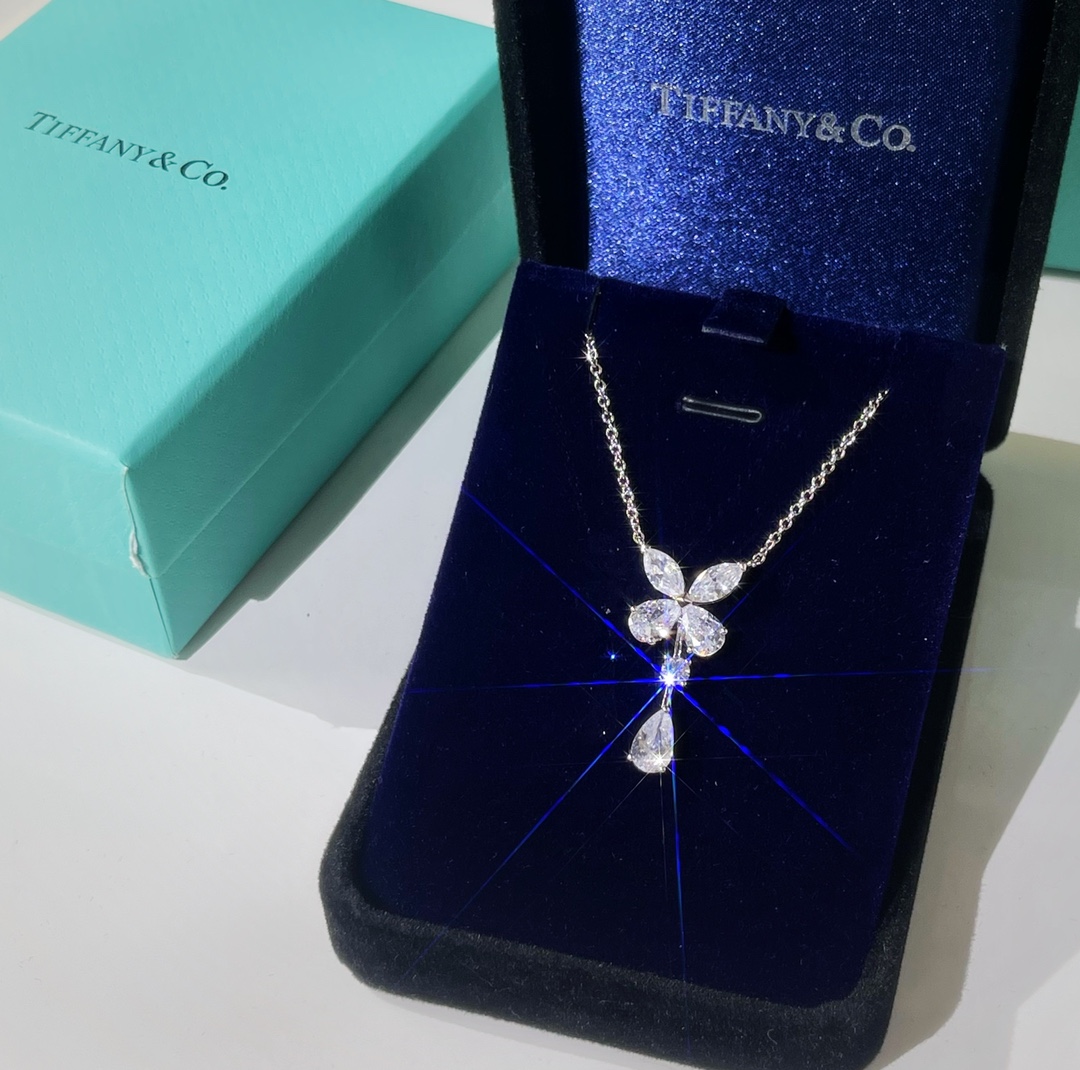 新款☑️TIFFANY&Co.蒂芙尼四叶草水滴钻项链