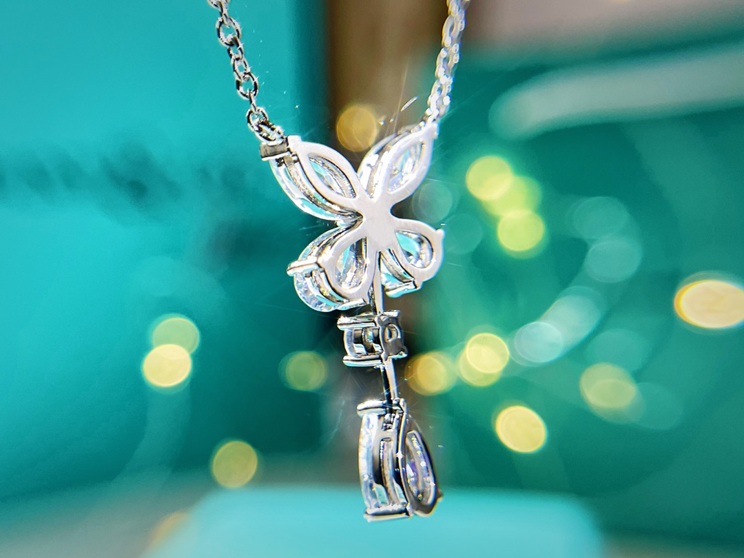 新款☑️TIFFANY&Co.蒂芙尼四叶草水滴钻项链