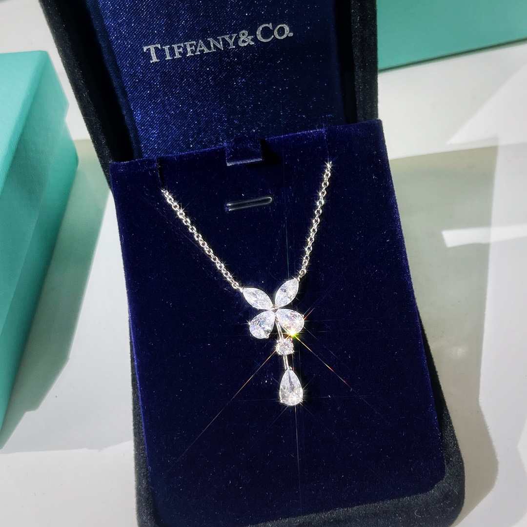 新款☑️TIFFANY&Co.蒂芙尼四叶草水滴钻项链