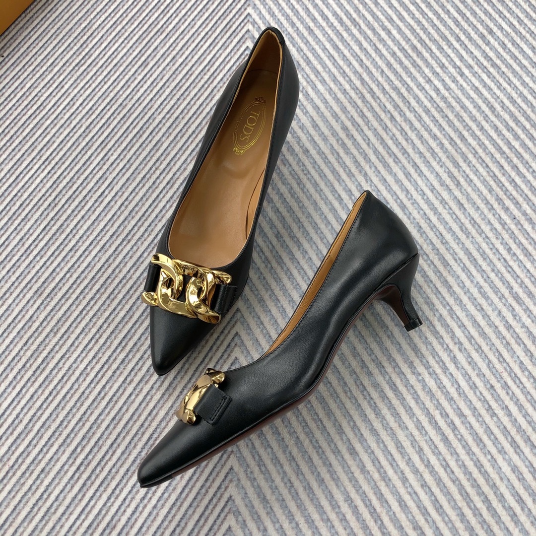 TODS Classic Plumb-Button Single-Shoe: Comfortable and Graceful Footwear with Stylish Design - 图片 3