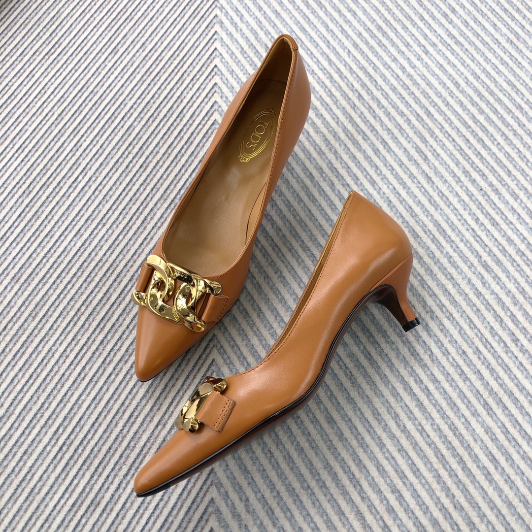 New TODS Classic Plumb-Button Single-Shoe: Comfortable and Graceful Design - 图片 3