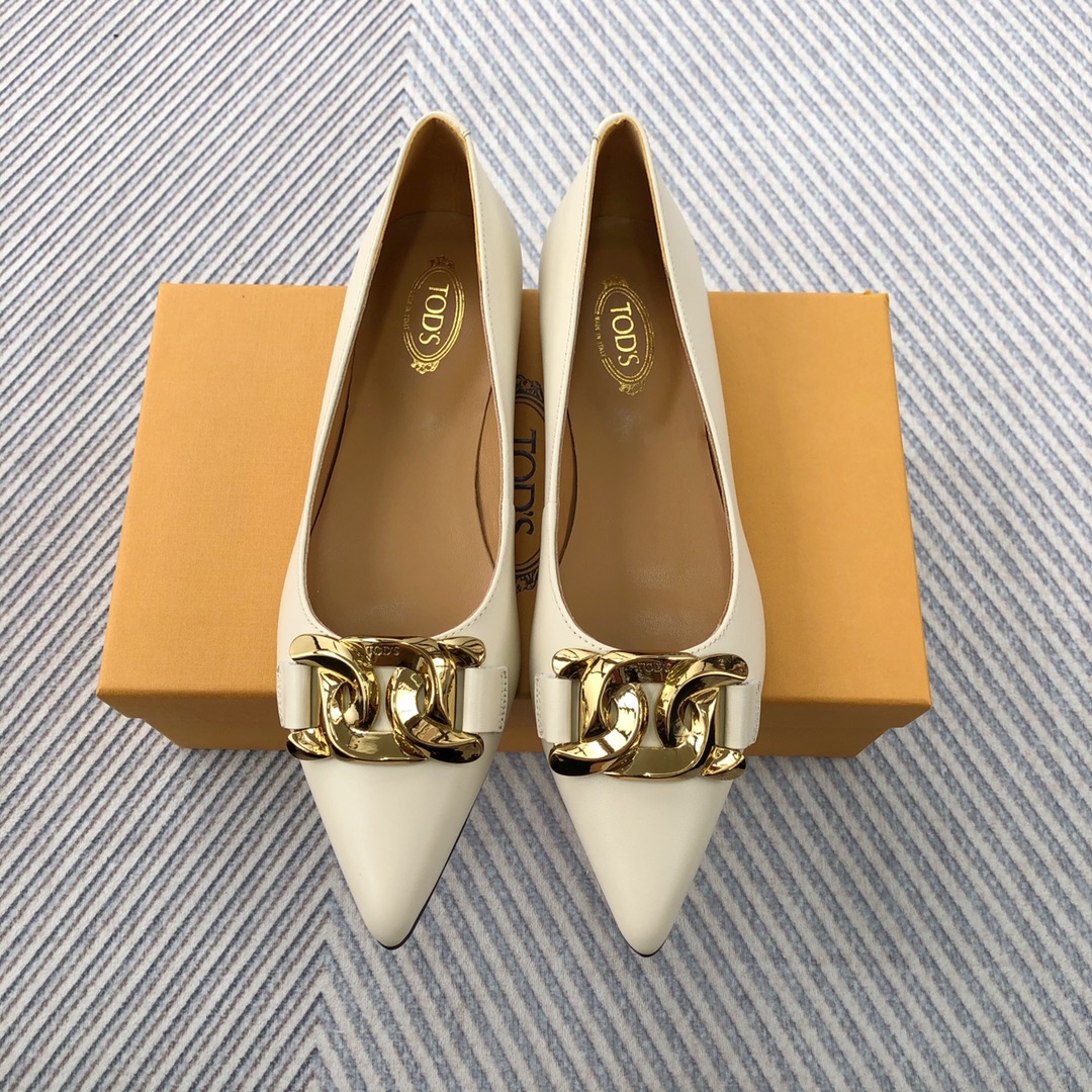P675 Classic Plumb-Button Single-Shoe: Comfortable and Graceful Design - 图片 1