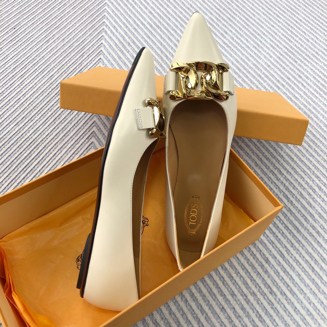 P675 Classic Plumb-Button Single-Shoe: Comfortable and Graceful Design - 图片 5