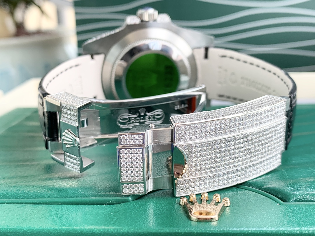 【新品推荐】劳.力士Rolex,潜航者型后镶钻腕表