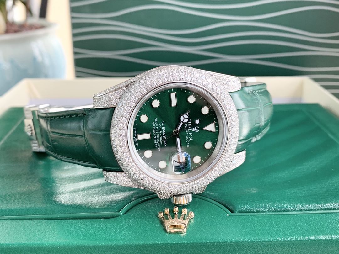 【新品推荐】劳.力士Rolex,潜航者型后镶钻腕表