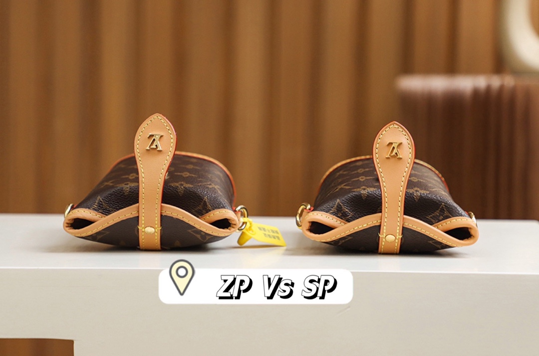内部价 菱格变码SP免检 。 ❒ 𝐅𝐎𝐋𝐃 𝐌𝐄系列 #M80874# 𝐒𝐏免检版 ❒ 
◖ 𝐙𝐏 𝐕𝐬 𝐒𝐏 ◗拍摄对比
称之为“𝐒𝐩” 一定是独家的东西，
同时也是与柜子里的东西没有差异的底气！