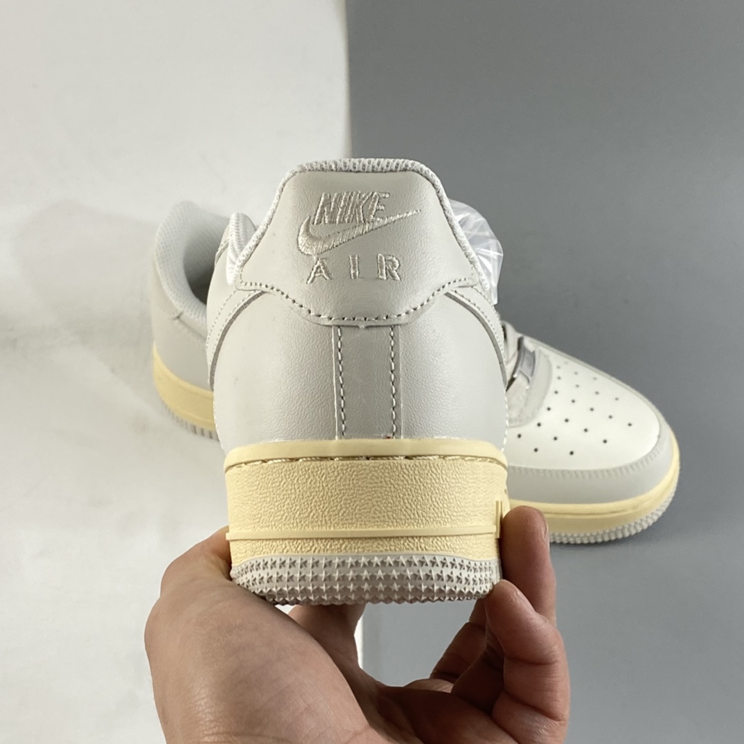 P240  Nike Air Force 1’07 Low 白灰色 空军一号低帮休闲板鞋 BS8871-227