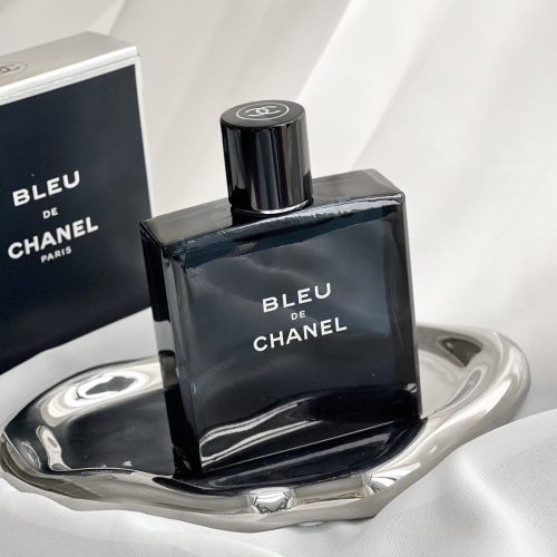 Chanel Bleu De Chanel Eau De Parfum - Woody Aromatic Fragrance for Men 1 Chanel Bleu De Chanel Eau De Parfum - Woody Aromatic Fragrance for Men