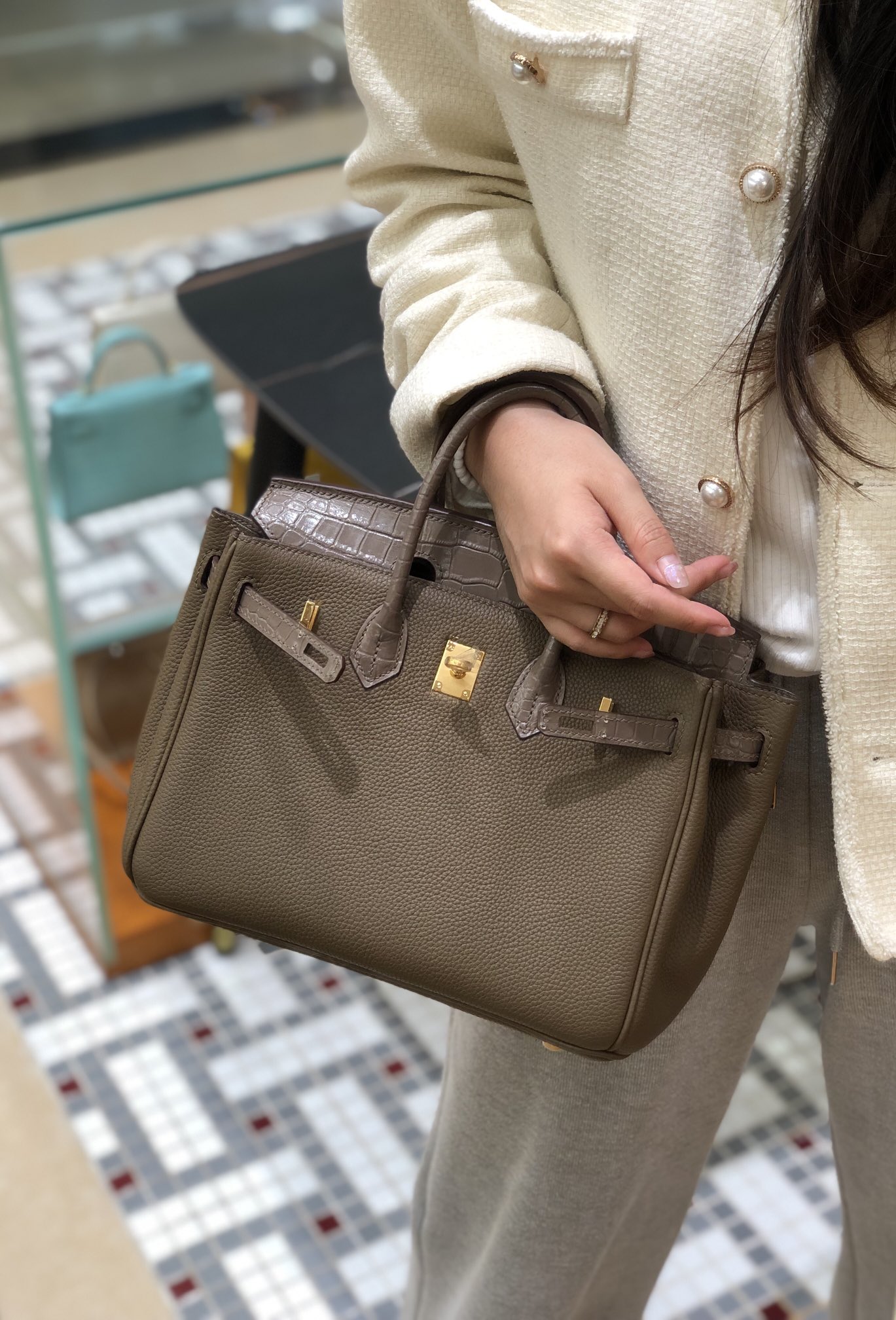 Hermès 专柜款经典手袋 2