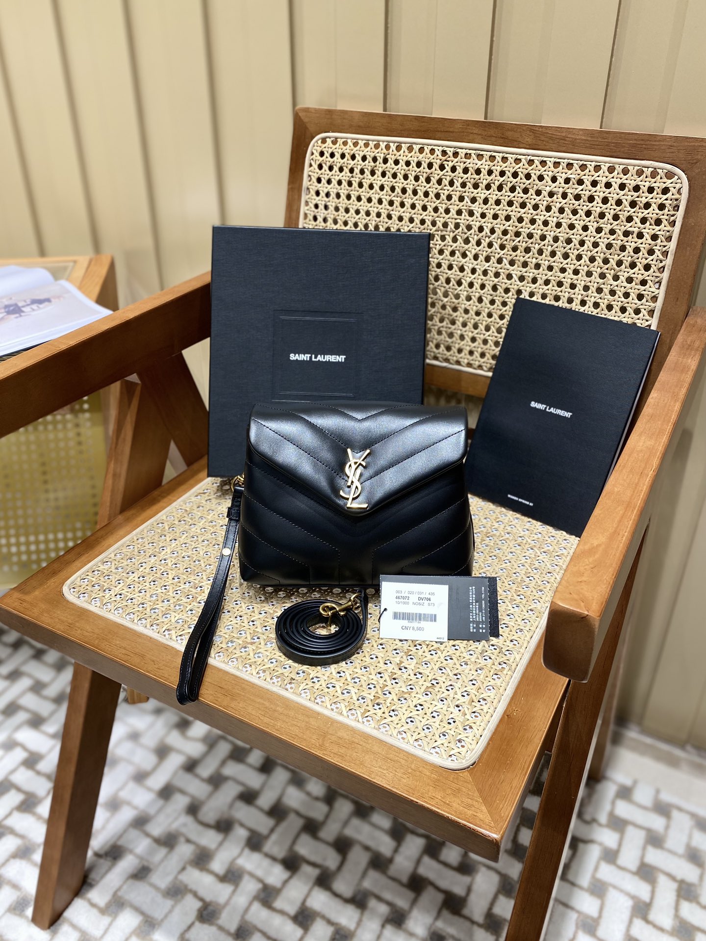 YSL LouLou 20CM 迷你斜挎包 467072黑色/金扣