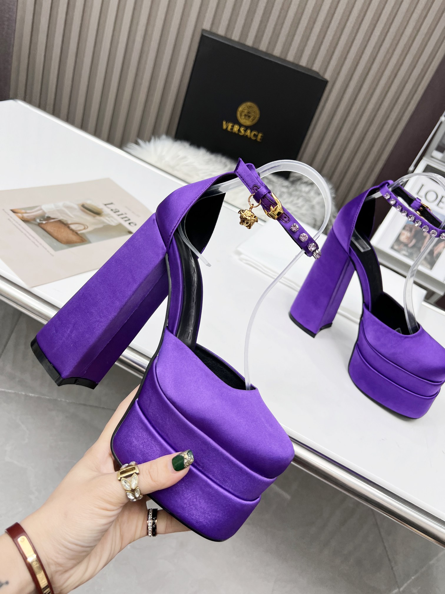 púrpura oscuro Precio de fábrica: suela de goma m, suela de cuero m. Yardage: 34-42 Versace nuevos t