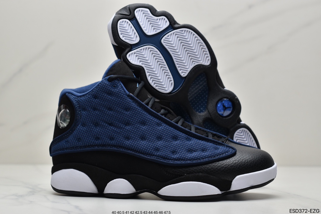 430 Air Jordan 13 Low ”Brave Blue”  鞋身整体以黑色为主色调DJ5982-400
