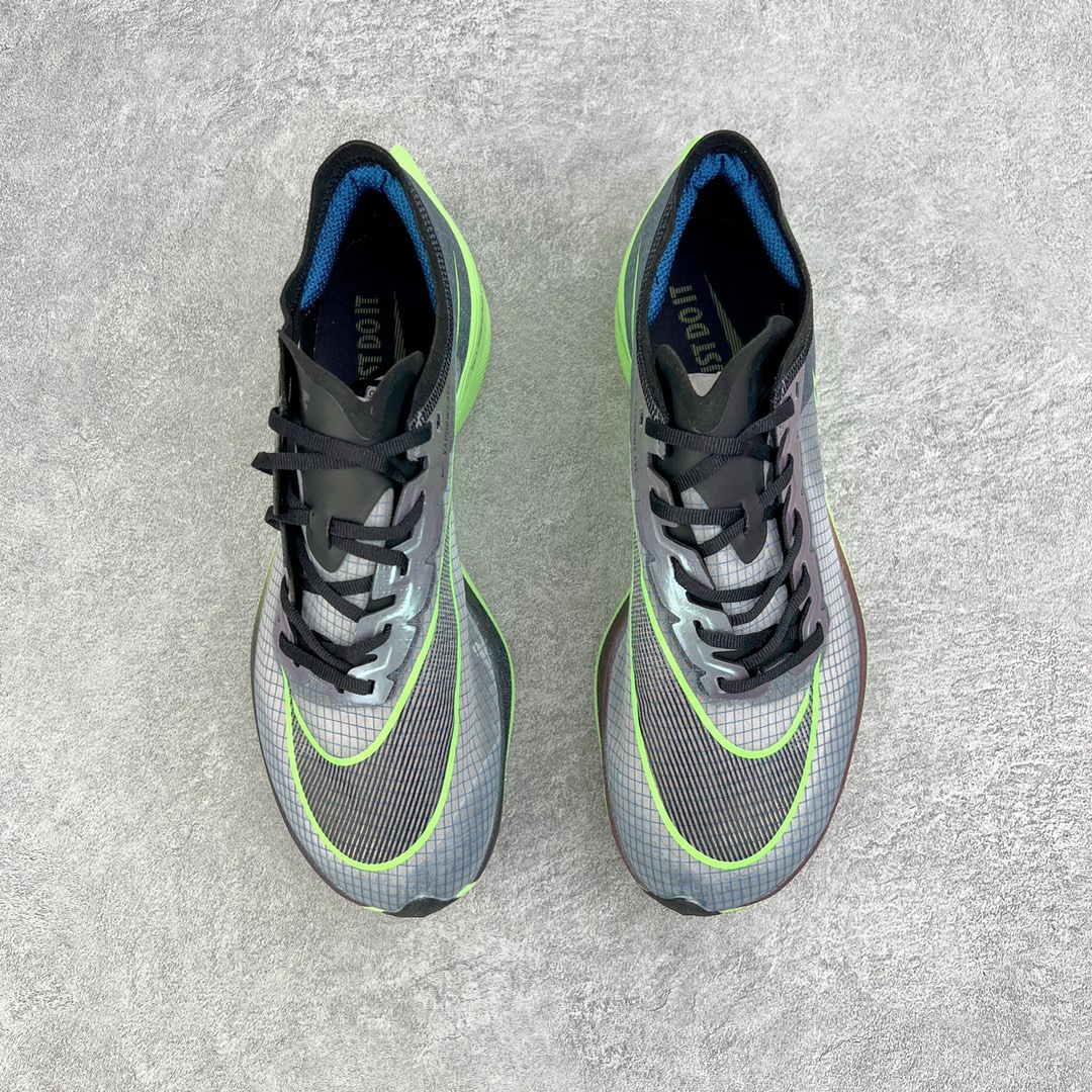 图片[2]-＃纯原福利 NK ZoomX Vaporfly Next% 马拉松一代跑鞋 鞋面使用了全新 Vaporweave 科技 这种类似蝉翼的材质相比 Flyknit 更加轻薄透气 非对称的鞋带系统和泡棉护垫的加入令舒适度更高 鞋头辅以超大的 Swoosh 点缀 再配上流线型外观设计 时尚感十足 尺码：36 36.5 37.5 38 38.5 39 40 40.5 41 42 42.5 43 44 44.5 45-选品中心