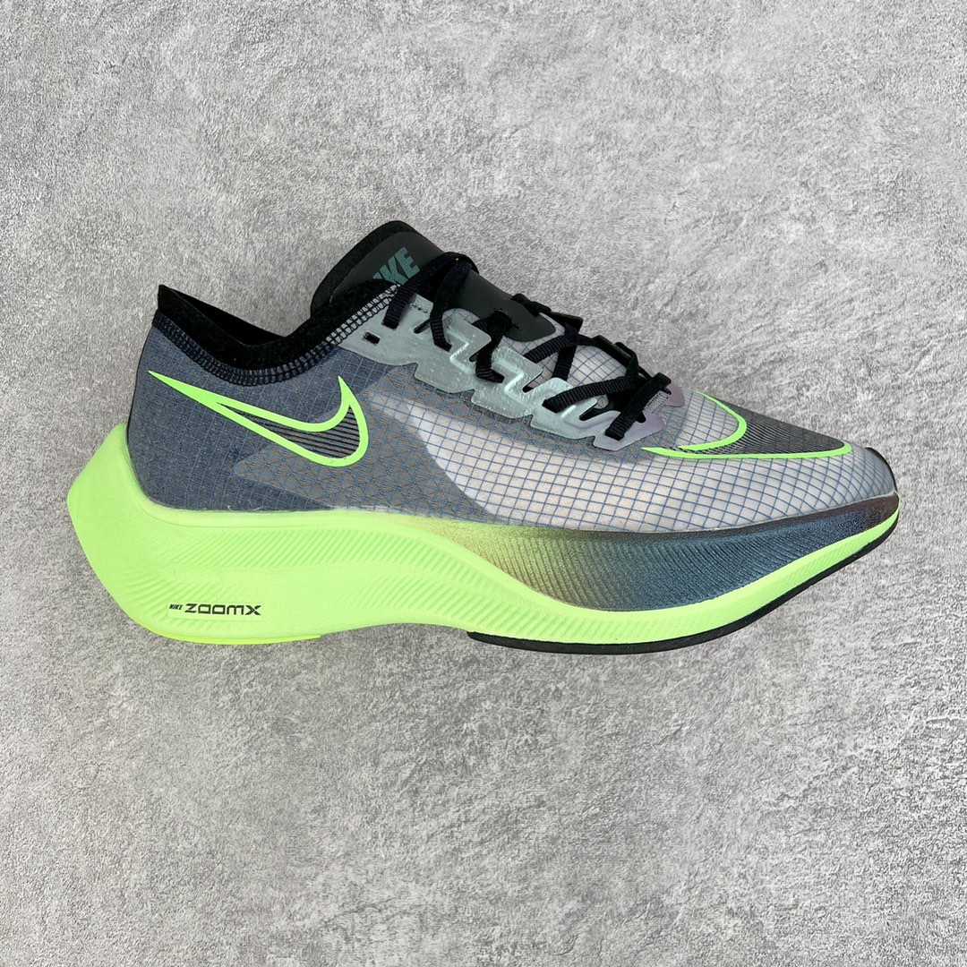 ＃纯原福利 NK ZoomX Vaporfly Next% 马拉松一代跑鞋 鞋面使用了全新 Vaporweave 科技 这种类似蝉翼的材质相比 Flyknit 更加轻薄透气 非对称的鞋带系统和泡棉护垫的加入令舒适度更高 鞋头辅以超大的 Swoosh 点缀 再配上流线型外观设计 时尚感十足 尺码：36 36.5 37.5 38 38.5 39 40 40.5 41 42 42.5 43 44 44.5 45-选品中心
