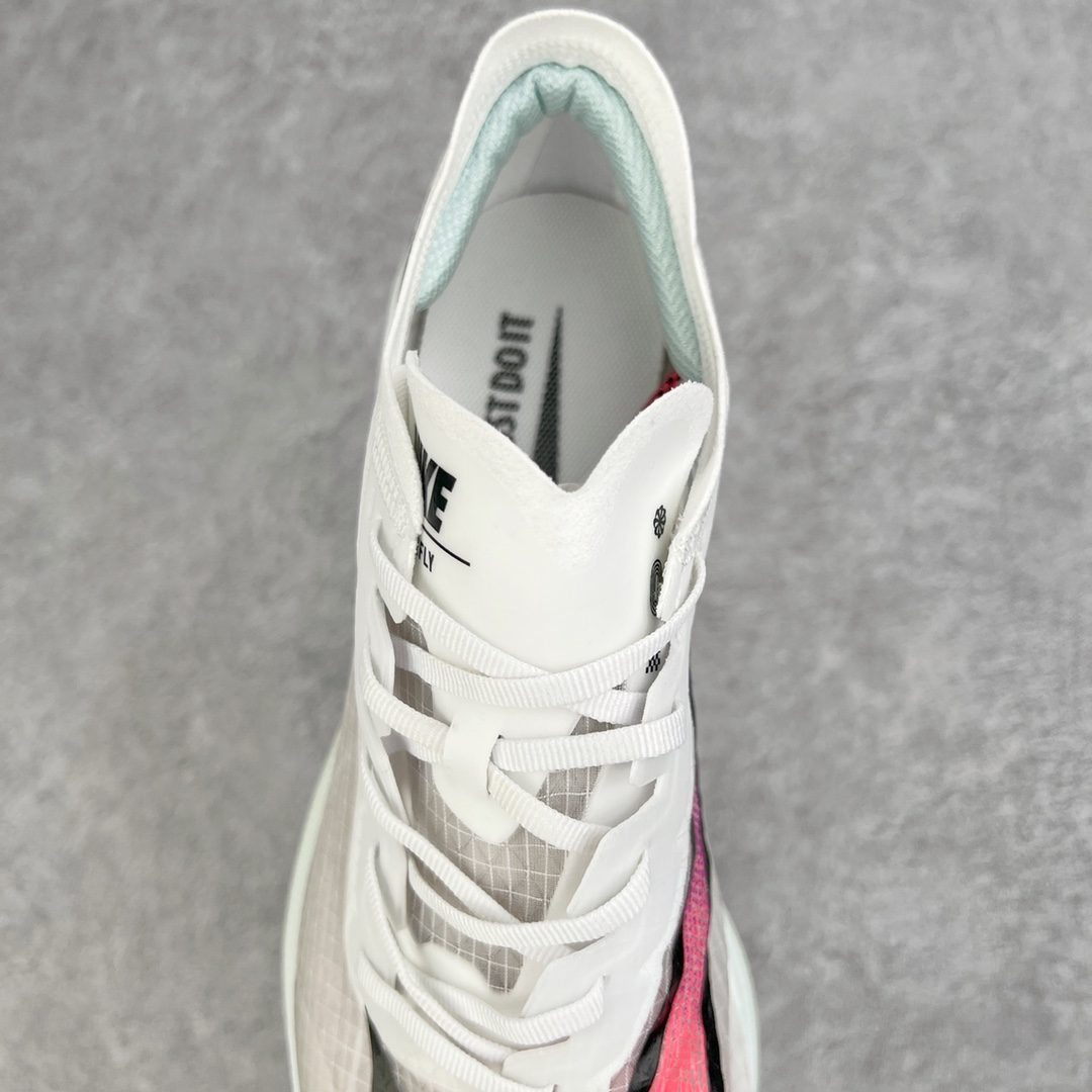 图片[5]-＃纯原福利 NK ZoomX Vaporfly Next% 马拉松一代跑鞋 鞋面使用了全新 Vaporweave 科技 这种类似蝉翼的材质相比 Flyknit 更加轻薄透气 非对称的鞋带系统和泡棉护垫的加入令舒适度更高 鞋头辅以超大的 Swoosh 点缀 再配上流线型外观设计 时尚感十足 尺码：36 36.5 37.5 38 38.5 39 40 40.5 41 42 42.5 43 44 44.5 45-选品中心