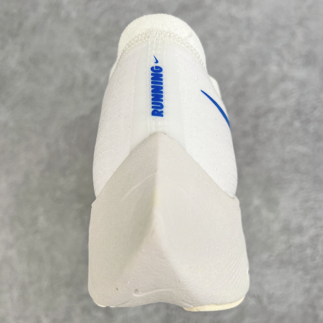 图片[8]-＃纯原福利 NK ZoomX Vaporfly Next% 马拉松一代跑鞋 鞋面使用了全新 Vaporweave 科技 这种类似蝉翼的材质相比 Flyknit 更加轻薄透气 非对称的鞋带系统和泡棉护垫的加入令舒适度更高 鞋头辅以超大的 Swoosh 点缀 再配上流线型外观设计 时尚感十足 尺码：36 36.5 37.5 38 38.5 39 40 40.5 41 42 42.5 43 44 44.5 45-选品中心