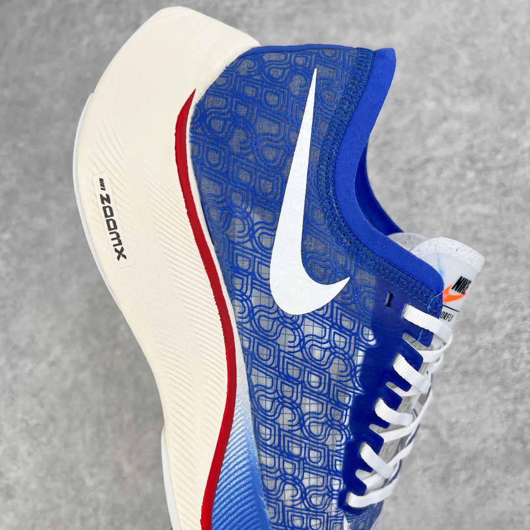 图片[6]-＃纯原福利 NK ZoomX Vaporfly Next% 马拉松一代跑鞋 鞋面使用了全新 Vaporweave 科技 这种类似蝉翼的材质相比 Flyknit 更加轻薄透气 非对称的鞋带系统和泡棉护垫的加入令舒适度更高 鞋头辅以超大的 Swoosh 点缀 再配上流线型外观设计 时尚感十足 尺码：36 36.5 37.5 38 38.5 39 40 40.5 41 42 42.5 43 44 44.5 45-选品中心