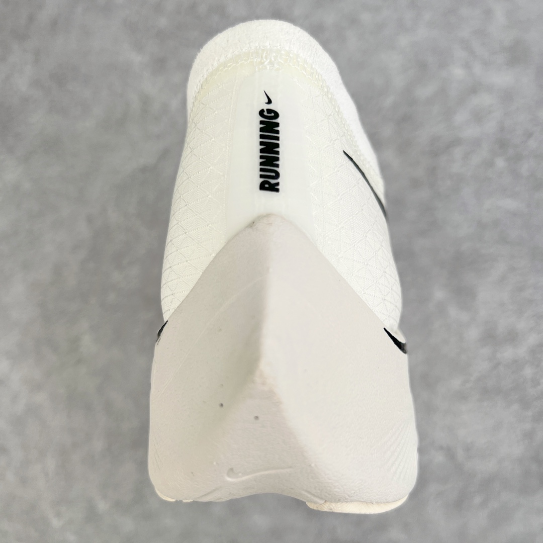 图片[7]-＃纯原福利 NK ZoomX Vaporfly Next% 马拉松一代跑鞋 鞋面使用了全新 Vaporweave 科技 这种类似蝉翼的材质相比 Flyknit 更加轻薄透气 非对称的鞋带系统和泡棉护垫的加入令舒适度更高 鞋头辅以超大的 Swoosh 点缀 再配上流线型外观设计 时尚感十足 尺码：36 36.5 37.5 38 38.5 39 40 40.5 41 42 42.5 43 44 44.5 45-选品中心