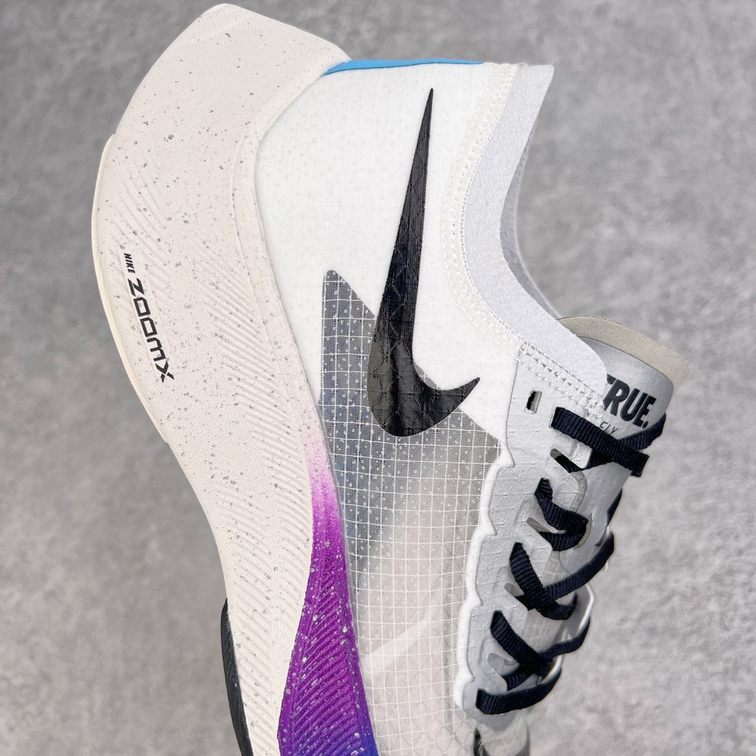 图片[6]-＃纯原福利 NK ZoomX Vaporfly Next% 马拉松一代跑鞋 鞋面使用了全新 Vaporweave 科技 这种类似蝉翼的材质相比 Flyknit 更加轻薄透气 非对称的鞋带系统和泡棉护垫的加入令舒适度更高 鞋头辅以超大的 Swoosh 点缀 再配上流线型外观设计 时尚感十足 尺码：36 36.5 37.5 38 38.5 39 40 40.5 41 42 42.5 43 44 44.5 45-选品中心