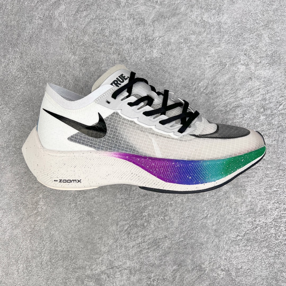 ＃纯原福利 NK ZoomX Vaporfly Next% 马拉松一代跑鞋 鞋面使用了全新 Vaporweave 科技 这种类似蝉翼的材质相比 Flyknit 更加轻薄透气 非对称的鞋带系统和泡棉护垫的加入令舒适度更高 鞋头辅以超大的 Swoosh 点缀 再配上流线型外观设计 时尚感十足 尺码：36 36.5 37.5 38 38.5 39 40 40.5 41 42 42.5 43 44 44.5 45-选品中心