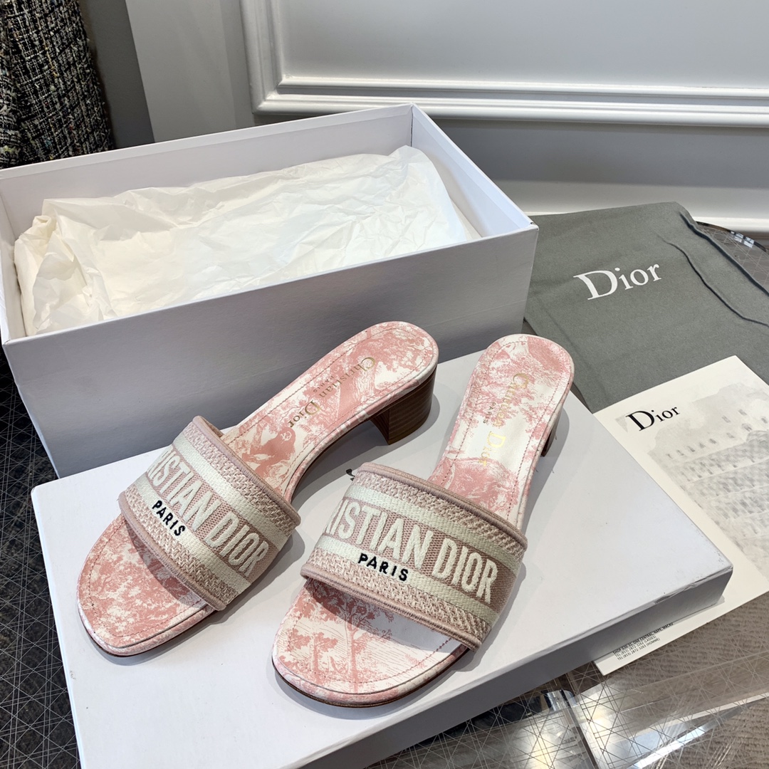 Dior 2022 water diamond 3e generatie slippers 3D letterontwerp + geïmporteerde strasstenen, binnen- en buitenkant volledig rundleder, Italiaanse echte lederen zool