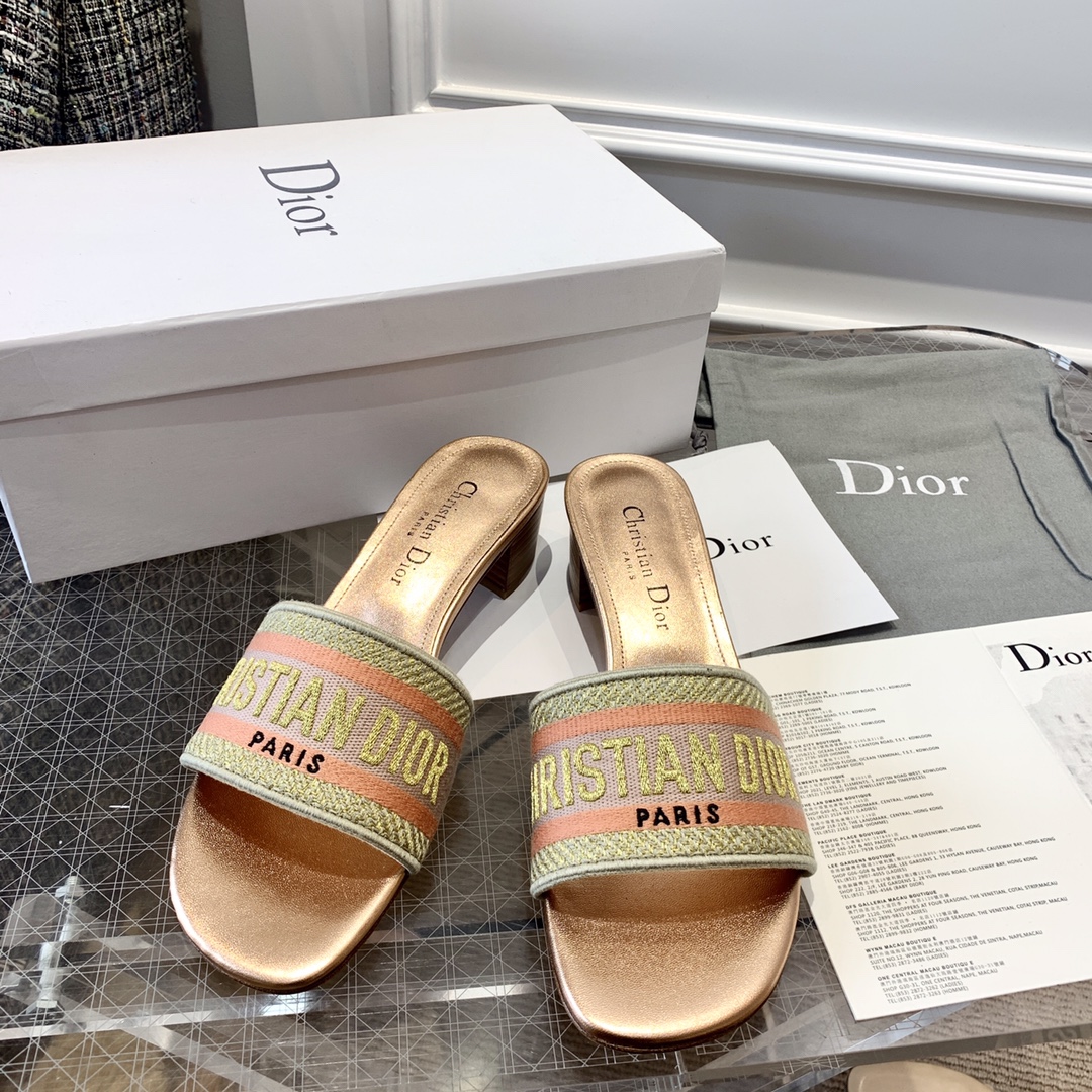 Dior 2022 water diamant 3e generatie slippers 3D letterontwerp + geïmporteerde stras, binnen- en buitenkant volledig rundleder, Italiaanse echte lederen zool