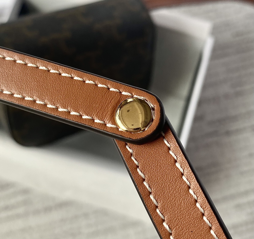 CELINE赛琳进口牛皮凯旋门迷你挎包101513