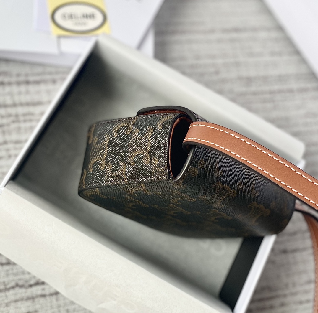 CELINE赛琳进口牛皮凯旋门迷你挎包101513