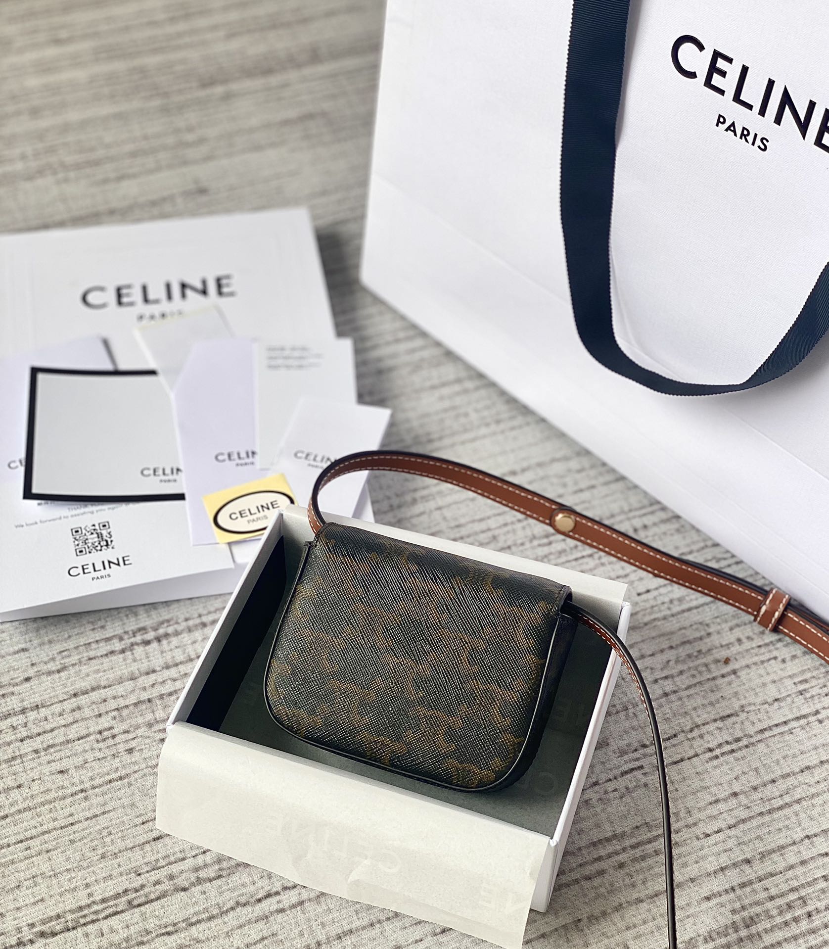 CELINE赛琳进口牛皮凯旋门迷你挎包101513