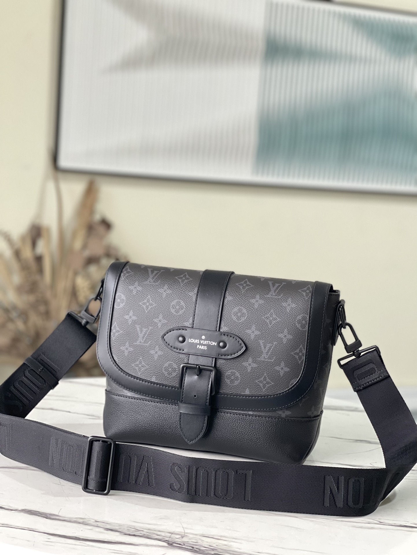 Louis Vuitton LV Saumur Handbags Messenger Bags High Quality AAA Replica
 Black Monogram Canvas Fashion Casual M45911