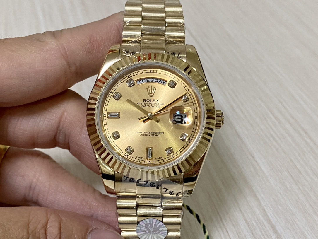 SK厂 劳力士Rolex 双历 星期日志型シリーズ 40mmの高品質腕時計