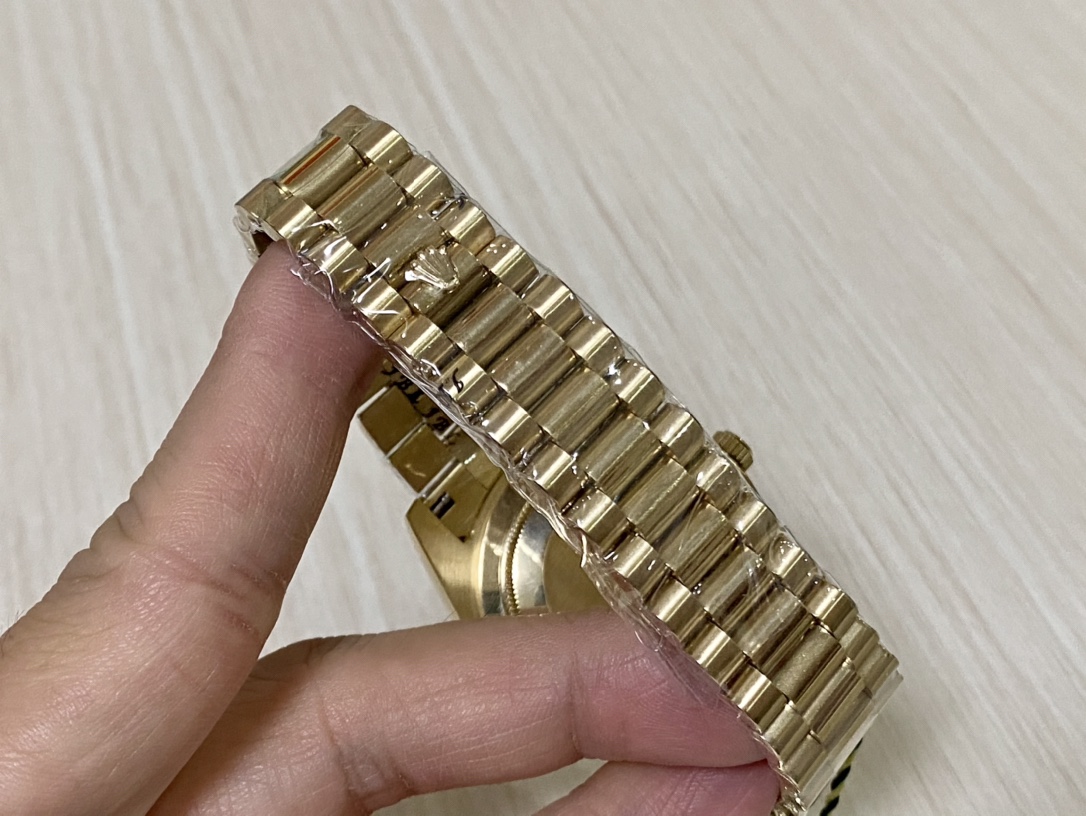 SK厂 劳力士Rolex 双历 星期日志型シリーズ 40mmの高品質腕時計