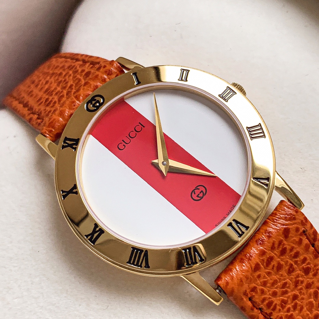 Часы Gucci